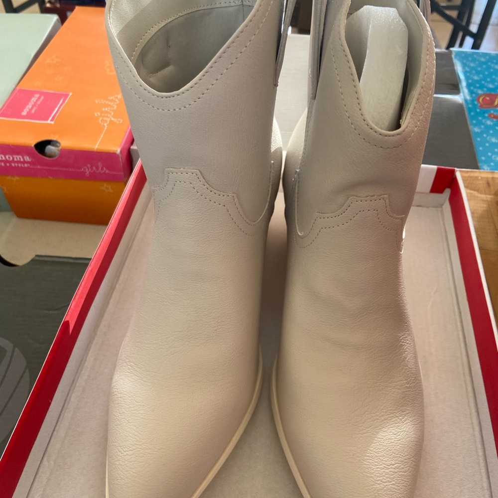 Women’s Boots
